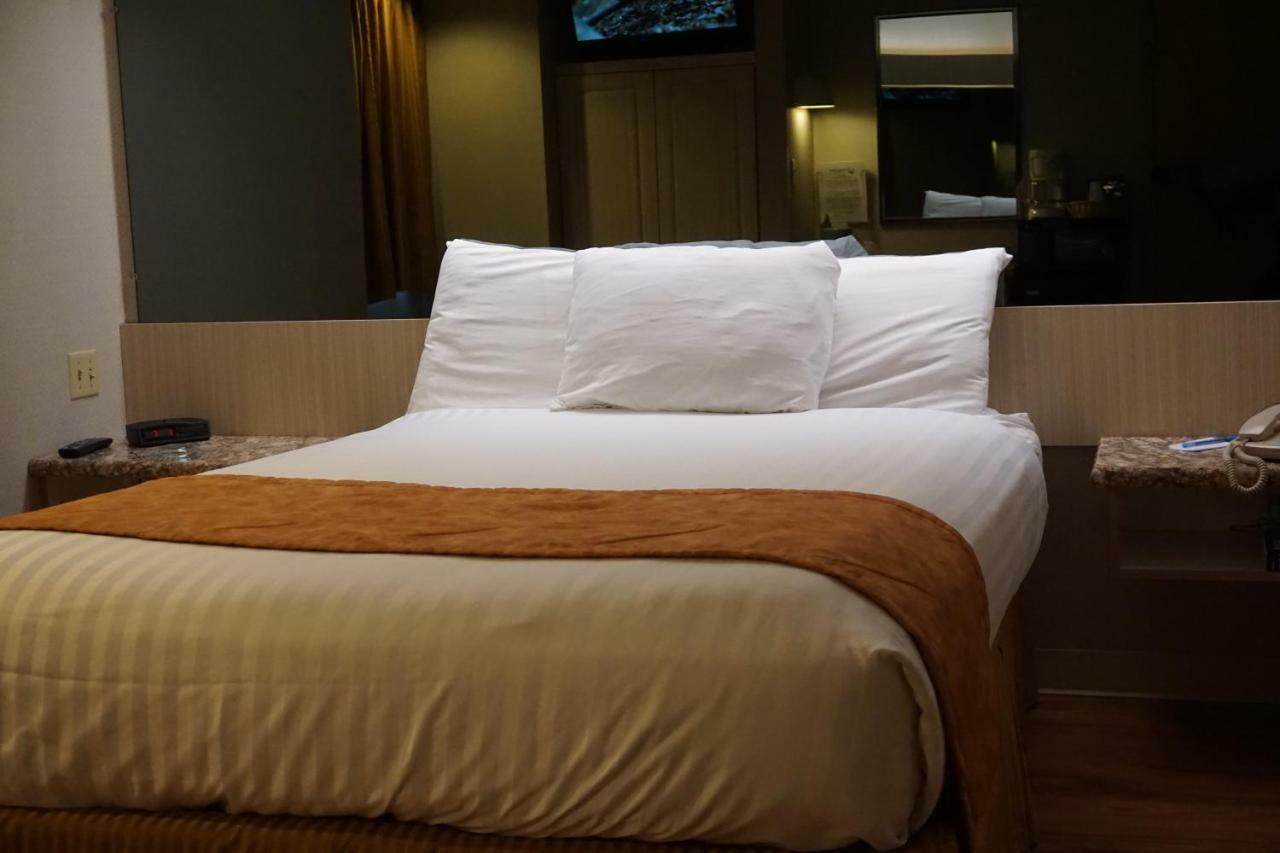 Centerway Hotel Buffalo Tonawanda Eksteriør bilde